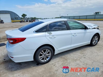 Trzecie zdjęcie samochodu z tyłu: 2016 HYUNDAI SONATA SE VIN:5NPE24AF7GH363516 - miniatura