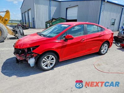 2019 CHEVROLET CRUZE LS 1G1BC5SM2K7142284 - główne zdjęcie licytacji z USA - miniatura