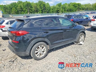 Trzecie zdjęcie samochodu z tyłu: 2019 HYUNDAI TUCSON VALUE VIN:KM8J3CA45KU845349 - miniatura
