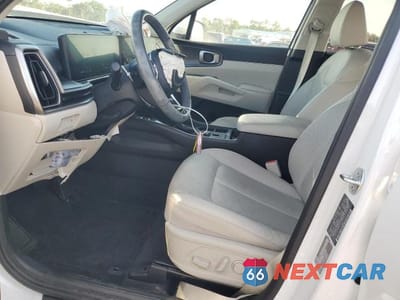 Zdjęcie 7 z 13 samochodu: 2025 KIA SORENTO S VIN:5XYRL4JC5SG309328 - miniatura
