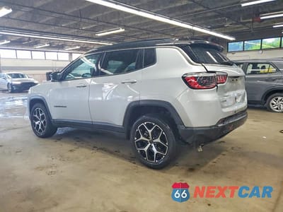 Drugie zdjęcie samochodu z przodu: 2025 JEEP COMPASS LIMITED VIN:3C4NJDCN8ST556869 - miniatura