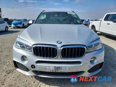 Piąte zdjęcie samochodu w środku: 2018 BMW X5 SDRIVE35I VIN:5UXKR2C50J0Z15514 - miniatura