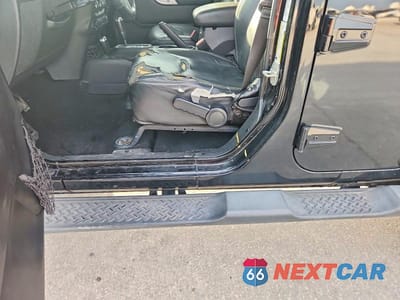 Zdjęcie 13 z 14 samochodu: 2014 JEEP WRANGLER UNLIMITED SAHARA VIN:1C4BJWEG9EL305419 - miniatura