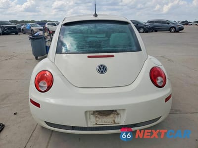 Zdjęcie 6 z 12 samochodu: 2008 VOLKSWAGEN NEW BEETLE TRIPLE WHITE VIN:3VWFW31C88M517345 - miniatura