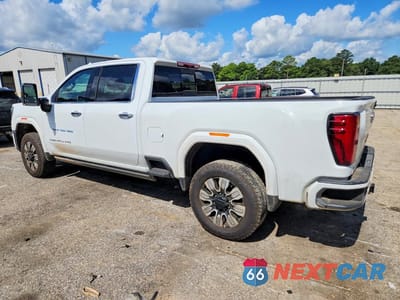 Drugie zdjęcie samochodu z przodu: 2025 GMC SIERRA K2500 DENALI VIN:1GT4UREY1SF366624 - miniatura