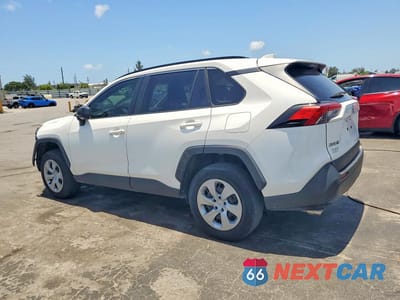 Drugie zdjęcie samochodu z przodu: 2021 TOYOTA RAV4 LE VIN:JTMH1RFV1MD071925 - miniatura
