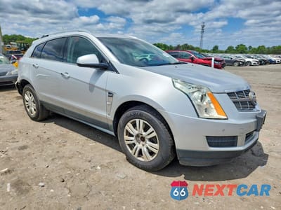 Czwarte zdjęcie samochodu z boku: 2010 CADILLAC SRX LUXURY COLLECTION VIN:3GYFNAEY7AS599645 - miniatura
