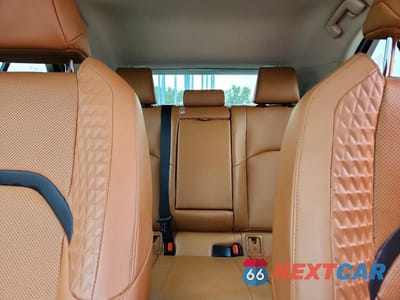 Zdjęcie 10 z 13 samochodu: 2020 LEXUS UX 250H VIN:JTHP9JBH1L2033576 - miniatura