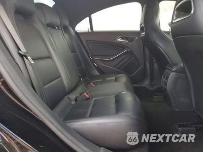 Zdjęcie 10 z 12 samochodu: 2014 MERCEDES-BENZ CLA 250 VIN:WDDSJ4EB7EN066004 - miniatura