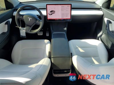 Zdjęcie 8 z 13 samochodu: 2021 TESLA MODEL Y VIN:5YJYGDEF1MF219995 - miniatura