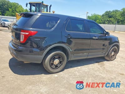 Trzecie zdjęcie samochodu z tyłu: 2015 FORD EXPLORER POLICE INTERCEPTOR VIN:1FM5K8AR0FGC29852 - miniatura
