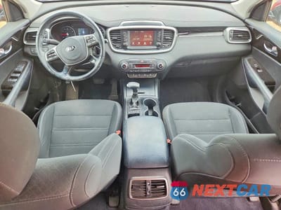 Zdjęcie 8 z 13 samochodu: 2020 KIA SORENTO LX VIN:5XYPGDA39LG673023 - miniatura