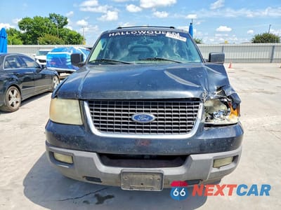 Piąte zdjęcie samochodu w środku: 2003 FORD EXPEDITION XLT VIN:1FMRU15W13LA91874 - miniatura