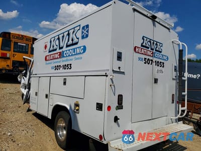 Drugie zdjęcie samochodu z przodu: 2018 FORD ECONOLINE E350 SUPER DUTY CUTAWAY VAN VIN:1FDWE3F61JDC38311 - miniatura
