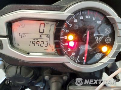 Zdjęcie 7 z 9 samochodu: 2016 TRIUMPH MOTORCYCLE TIGER 800 XRX VIN:SMTE10BF7GT751868 - miniatura