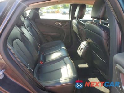 Zdjęcie 10 z 12 samochodu: 2015 CHRYSLER 200 C VIN:1C3CCCEG2FN512385 - miniatura