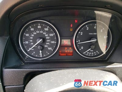 Zdjęcie 9 z 12 samochodu: 2014 BMW X1 XDRIVE28I VIN:WBAVL1C56EVR93781 - miniatura