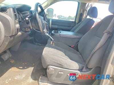 Zdjęcie 7 z 12 samochodu: 2008 GMC SIERRA K1500 VIN:2GTEK13M481151346 - miniatura