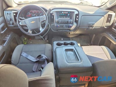 Zdjęcie 8 z 12 samochodu: 2018 CHEVROLET SILVERADO K1500 LT VIN:1GCVKREC2JZ197547 - miniatura