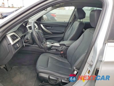 Zdjęcie 7 z 12 samochodu: 2018 BMW 320 I VIN:WBA8A9C50JAD27697 - miniatura