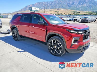 Czwarte zdjęcie samochodu z boku: 2026 CHEVROLET TRAVERSE HIGH COUNTRY VIN:1GNEVKKS3TJ108040 - miniatura