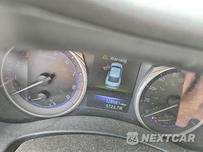 Zdjęcie 9 z 12 samochodu: 2015 INFINITI Q50 PREMIUM VIN:JN1BV7AR4FM418159 - miniatura