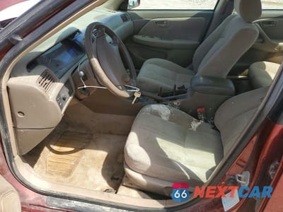 Zdjęcie 7 z 12 samochodu: 2001 TOYOTA CAMRY LE VIN:4T1BG22K21U851107 - miniatura