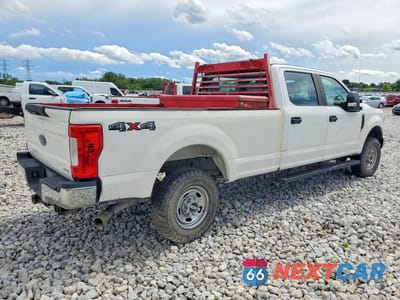 Trzecie zdjęcie samochodu z tyłu: 2017 FORD F250 SUPER DUTY VIN:1FT7W2B68HEF22724 - miniatura