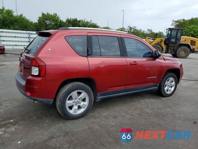 Trzecie zdjęcie samochodu z tyłu: 2015 JEEP COMPASS SPORT VIN:1C4NJCBA9FD262420 - miniatura