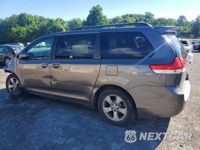 Drugie zdjęcie samochodu z przodu: 2011 TOYOTA SIENNA LE VIN:5TDKK3DC3BS106810 - miniatura