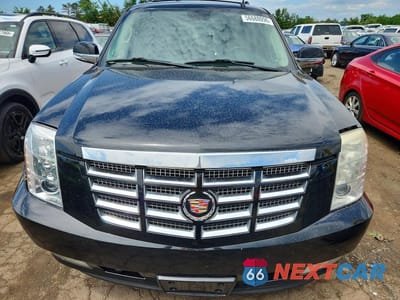 Piąte zdjęcie samochodu w środku: 2009 CADILLAC ESCALADE LUXURY VIN:1GYFK23269R100636 - miniatura