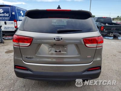Zdjęcie 6 z 14 samochodu: 2016 KIA SORENTO LX VIN:5XYPG4A39GG076864 - miniatura