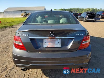 Zdjęcie 6 z 12 samochodu: 2013 MERCEDES-BENZ C 300 4MATIC VIN:WDDGF8AB5DA840065 - miniatura