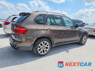 Trzecie zdjęcie samochodu z tyłu: 2012 BMW X5 XDRIVE35I VIN:5UXZV4C51CL988527 - miniatura