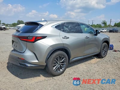 Trzecie zdjęcie samochodu z tyłu: 2023 LEXUS NX 350 VIN:2T2GGCEZ5PC022557 - miniatura