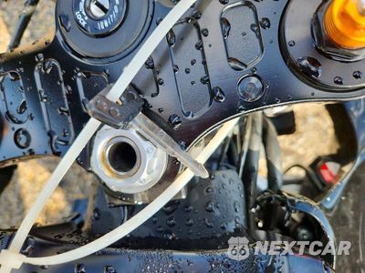 Zdjęcie 8 z 9 samochodu: 2025 YAMAHA YZFR7 VIN:JYARM38E4SA017518 - miniatura