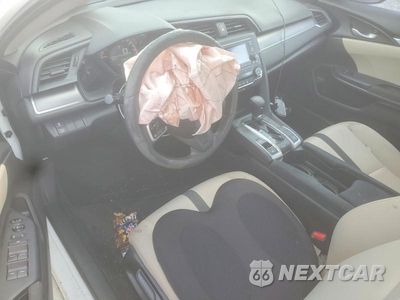 Zdjęcie 8 z 12 samochodu: 2018 HONDA CIVIC LX VIN:19XFC2F56JE023825 - miniatura