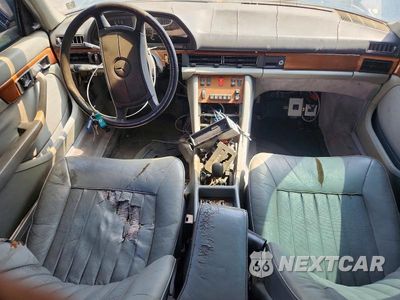 Zdjęcie 8 z 12 samochodu: 1986 MERCEDES-BENZ 420 SEL VIN:WDBCA35D7GA210198 - miniatura