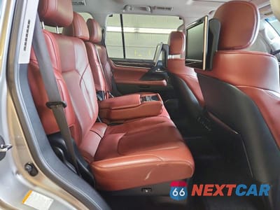 Zdjęcie 11 z 13 samochodu: 2017 LEXUS LX 570 VIN:JTJHY7AX6H4234709 - miniatura