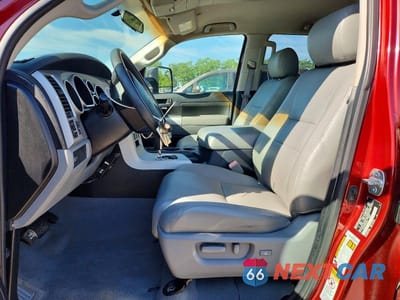 Zdjęcie 7 z 12 samochodu: 2007 TOYOTA TUNDRA DOUBLE CAB SR5 VIN:5TFRV54157X003762 - miniatura