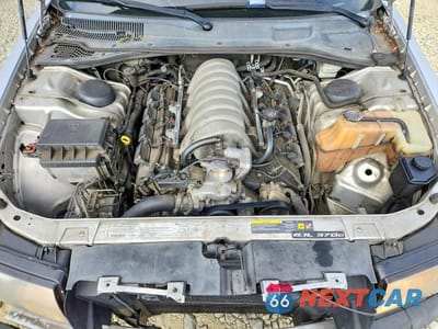 Zdjęcie 11 z 12 samochodu: 2006 CHRYSLER 300C SRT-8 VIN:2C3KA73W16H223767 - miniatura