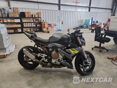 2024 BMW S 1000 R WB10E5306R6K87894 - główne zdjęcie licytacji z USA - miniatura