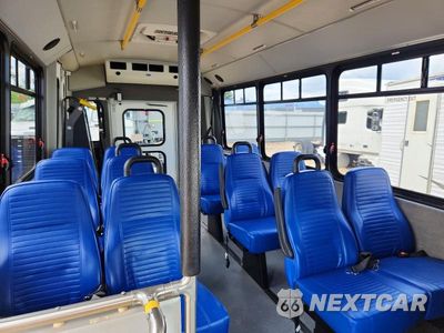 Zdjęcie 6 z 10 samochodu: 2017 FORD ECONOLINE - BUS VIN:1FDFE4FS2HDC13978 - miniatura