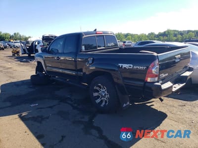 Drugie zdjęcie samochodu z przodu: 2015 TOYOTA TACOMA V6 VIN:5TFUU4EN3FX132879 - miniatura