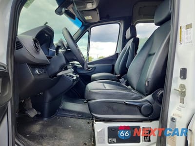 Zdjęcie 7 z 14 samochodu: 2021 MERCEDES BENZ SPRINTER 2500 VIN:W1Z4DGHY8MT060872 - miniatura
