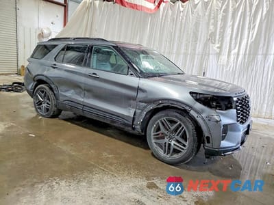 Czwarte zdjęcie samochodu z boku: 2025 FORD EXPLORER ST-LINE VIN:1FMUK8KH1SGB61914 - miniatura