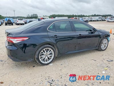 Trzecie zdjęcie samochodu z tyłu: 2019 TOYOTA CAMRY HYBRID XLE VIN:4T1B21HK2KU520819 - miniatura