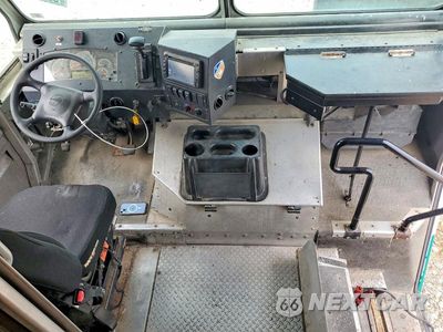 Zdjęcie 8 z 13 samochodu: 2012 WORKHORSE CUSTOM CHASSIS W62 STEP VAN VIN:5B4LFG2E1C3448723 - miniatura