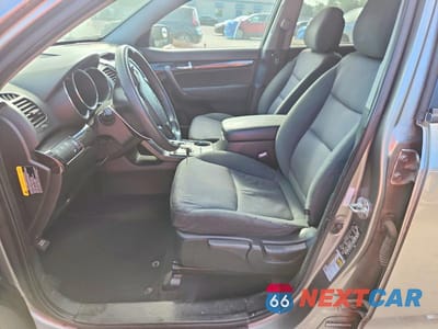 Zdjęcie 7 z 13 samochodu: 2012 KIA SORENTO LX VIN:5XYKT4A27CG248803 - miniatura