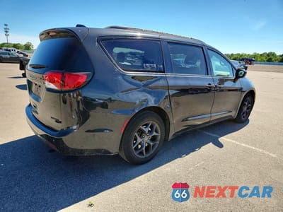 Trzecie zdjęcie samochodu z tyłu: 2019 CHRYSLER PACIFICA LIMITED VIN:2C4RC1GGXKR605403 - miniatura